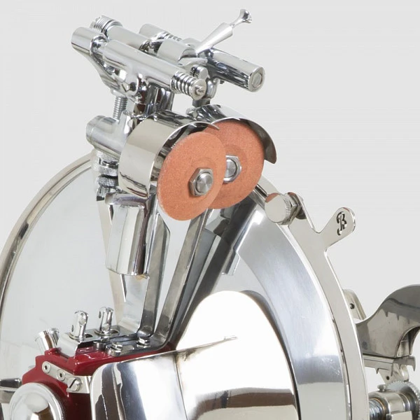 Слайсер Berkel Flywheel (Volano) L16 красный на подставке