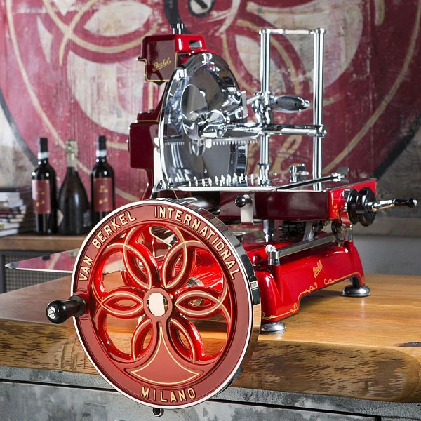 Слайсер Berkel Flywheel (Volano) B114 красный на подставке