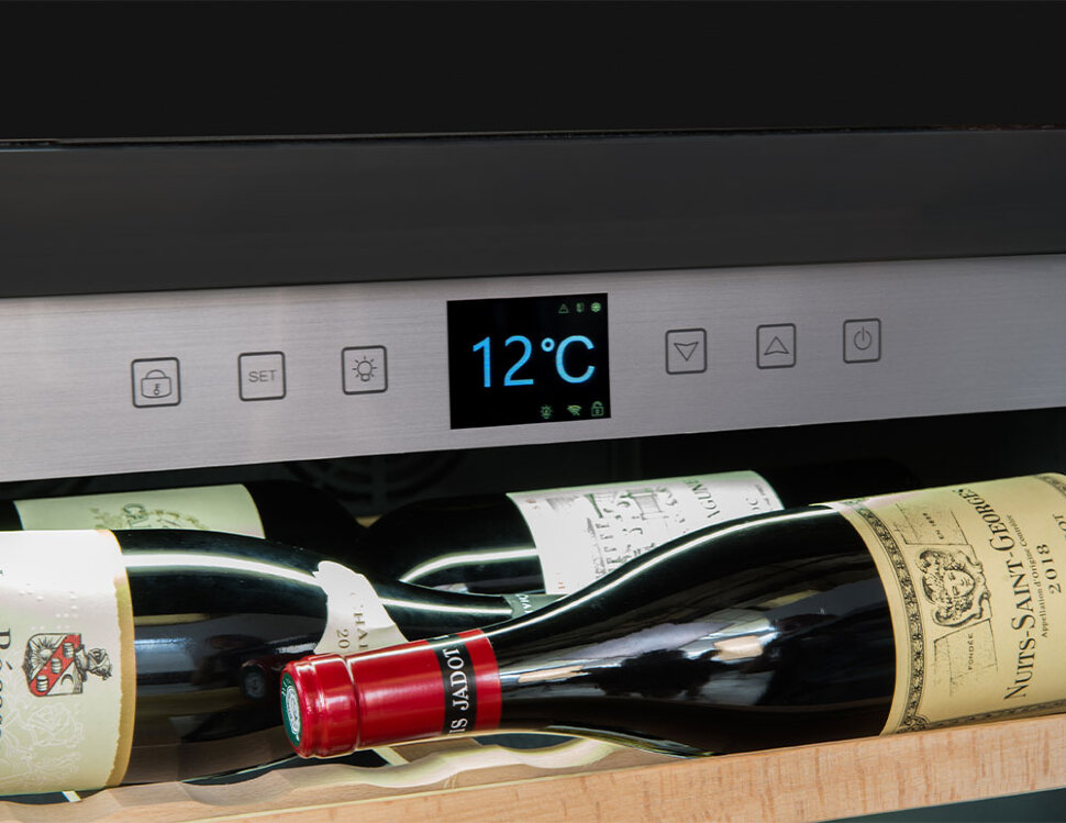 Винный шкаф монотемпературный La Sommeliere APOGEE200