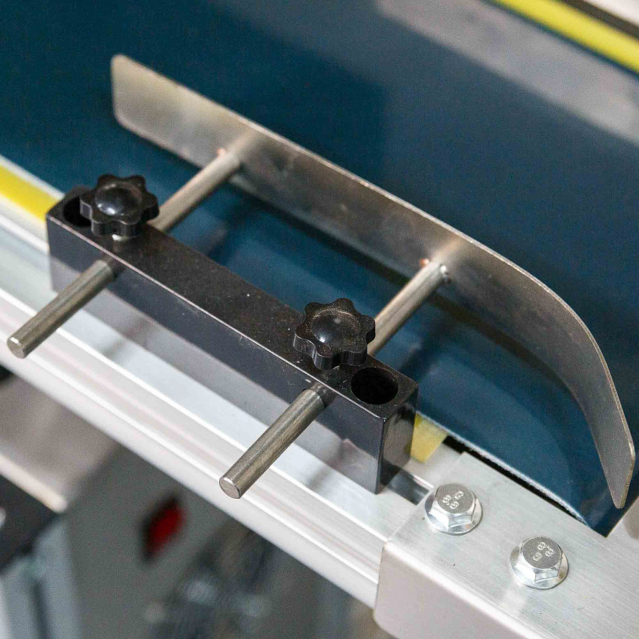 Индукционный запайщик Hualian Machinery LGYF-2000BX