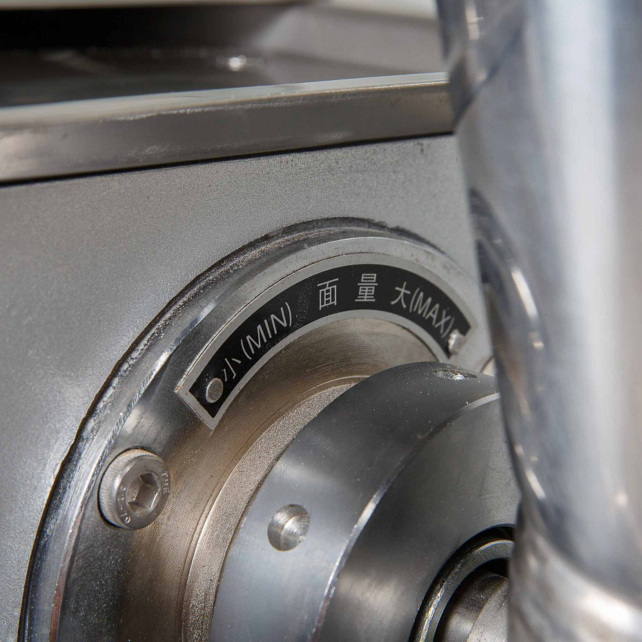 Пельменный аппарат Hualian Machinery JGL-135-5B (14-15 гр.) (100х52х8)