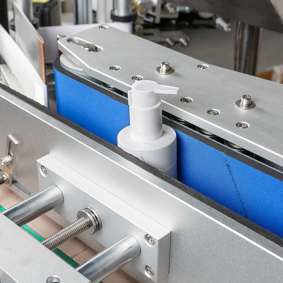 Напольный автоматический этикетировщик для круглой тары с датером Hualian Machinery HLMT-200D Эко