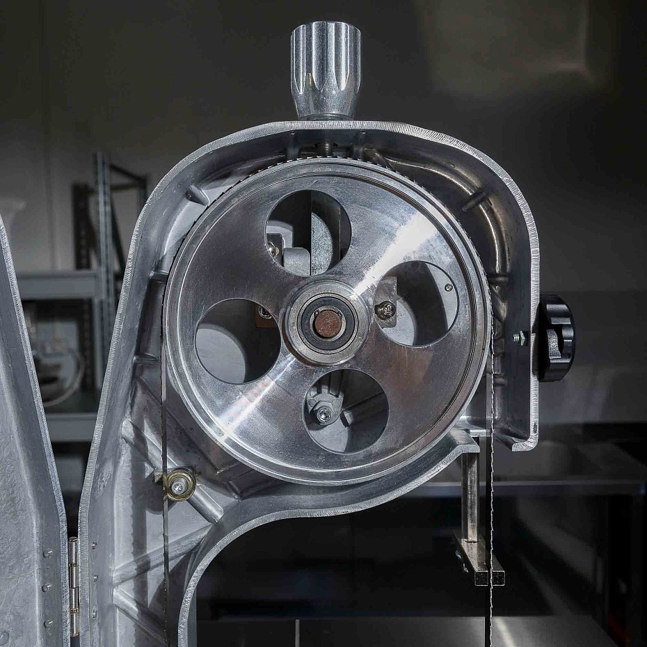 Пила ленточная Hualian Machinery JG-210