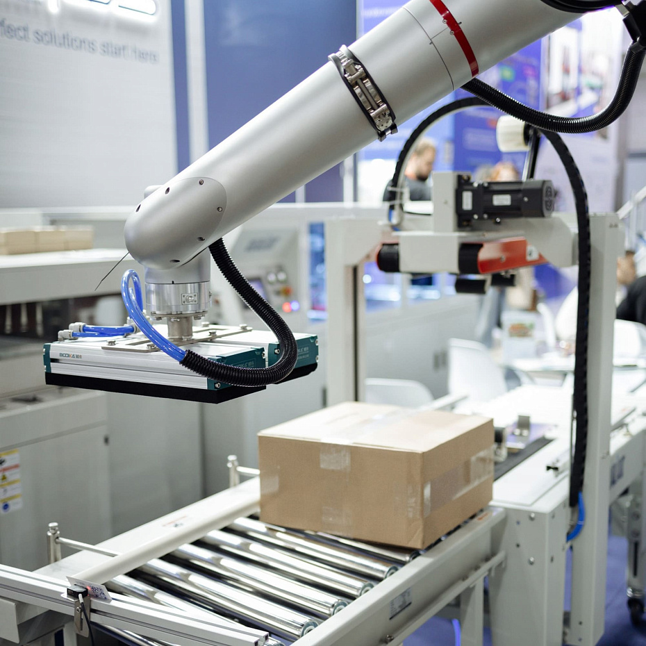 Робот-паллетайзер Hualian Machinery HPR-25/5В