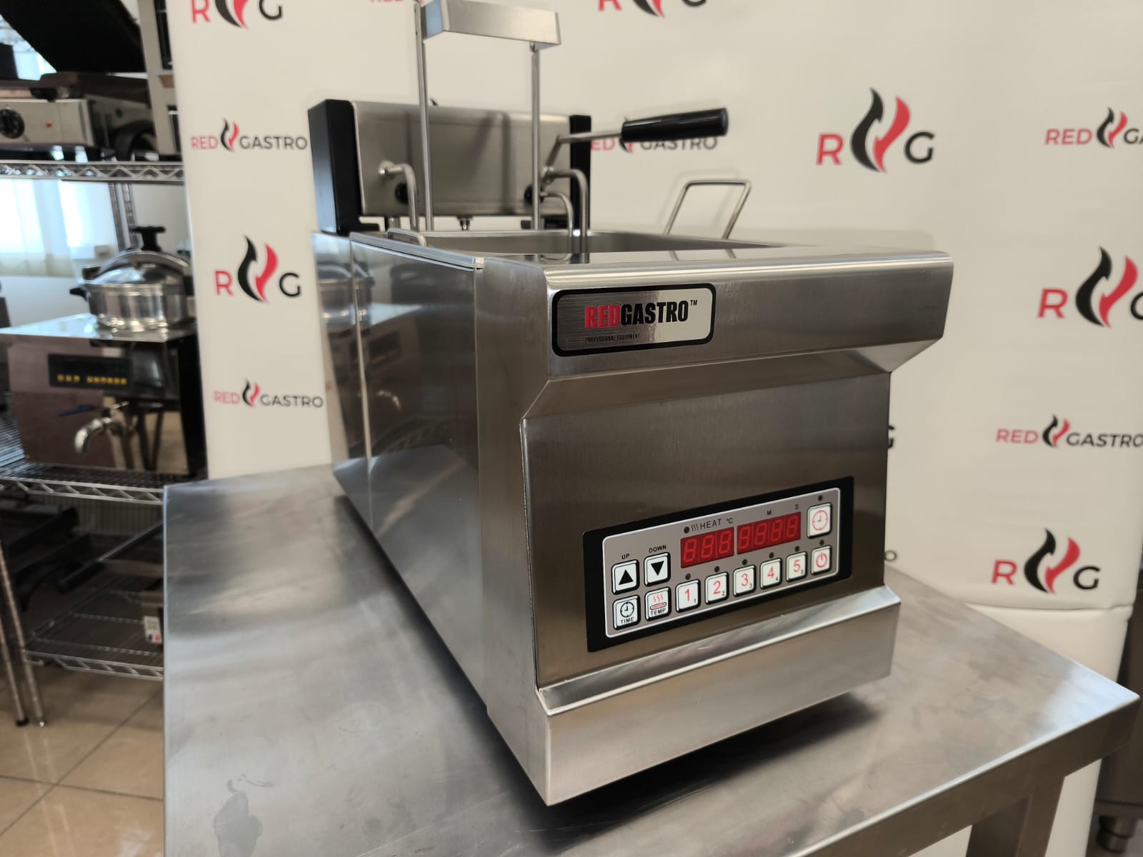 Фритюрница REDGASTRO OFE-H08A