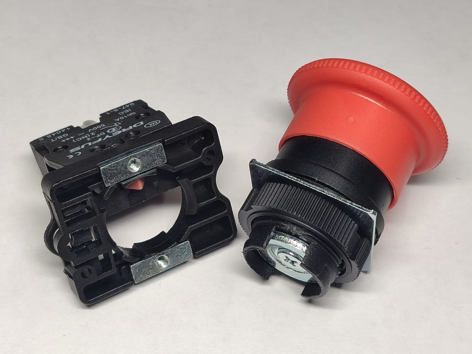 Кнопка "стоп" Kocateq M10APL energency switch