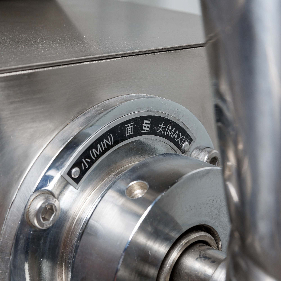 Пельменный аппарат Hualian Machinery JGL-135-6A (14-15 гр.) (100х52х8)