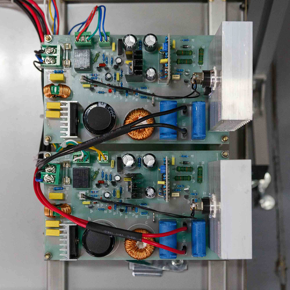 Индукционный запайщик Hualian Machinery LGYF-2000BX