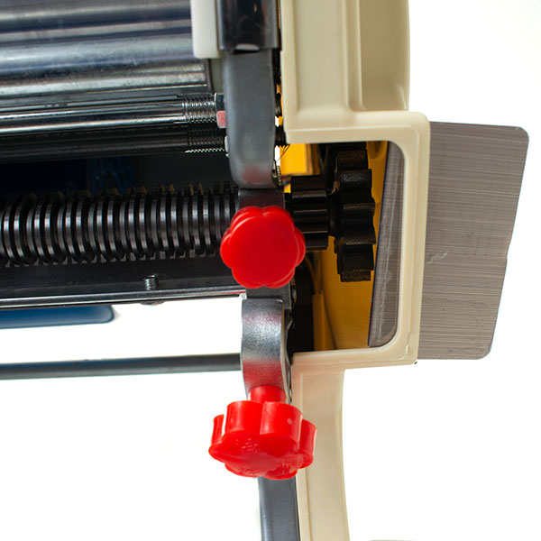 Тестораскаточная машина Foodatlas DHH-220C