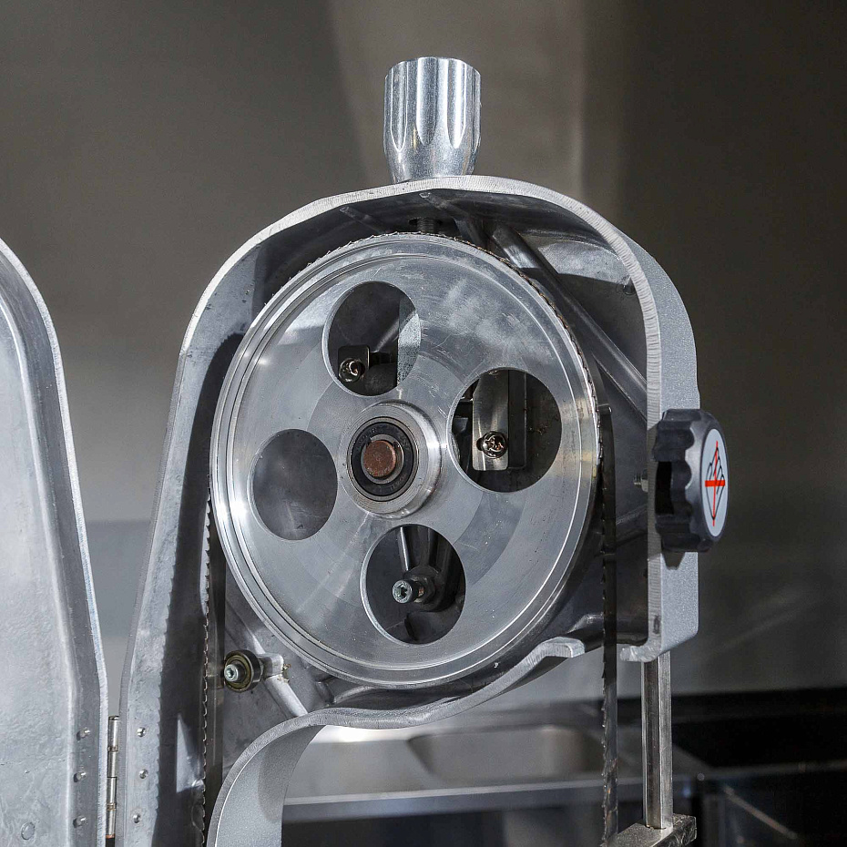 Пила ленточная Hualian Machinery JG-210
